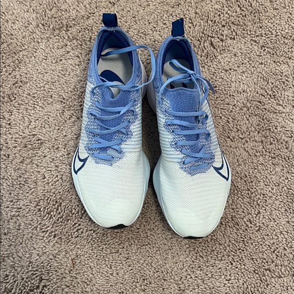 Nike air zoom tempo next% blue and white shoes - Picture 1 of 4